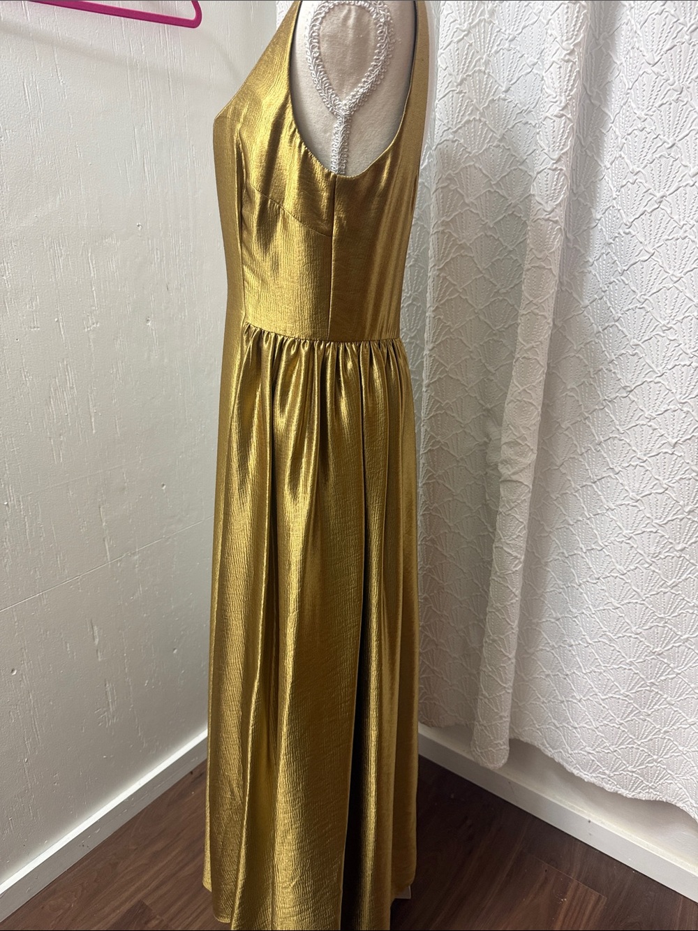 ANTONIO MELANI Metallic Gold Maxi Dress with Scoop Neck - Picture 5 of 15